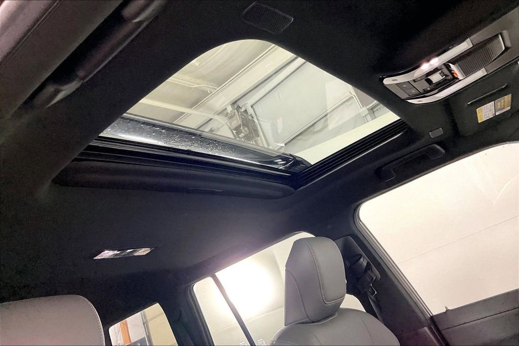 Used 2025 Lexus GX 550 image 22