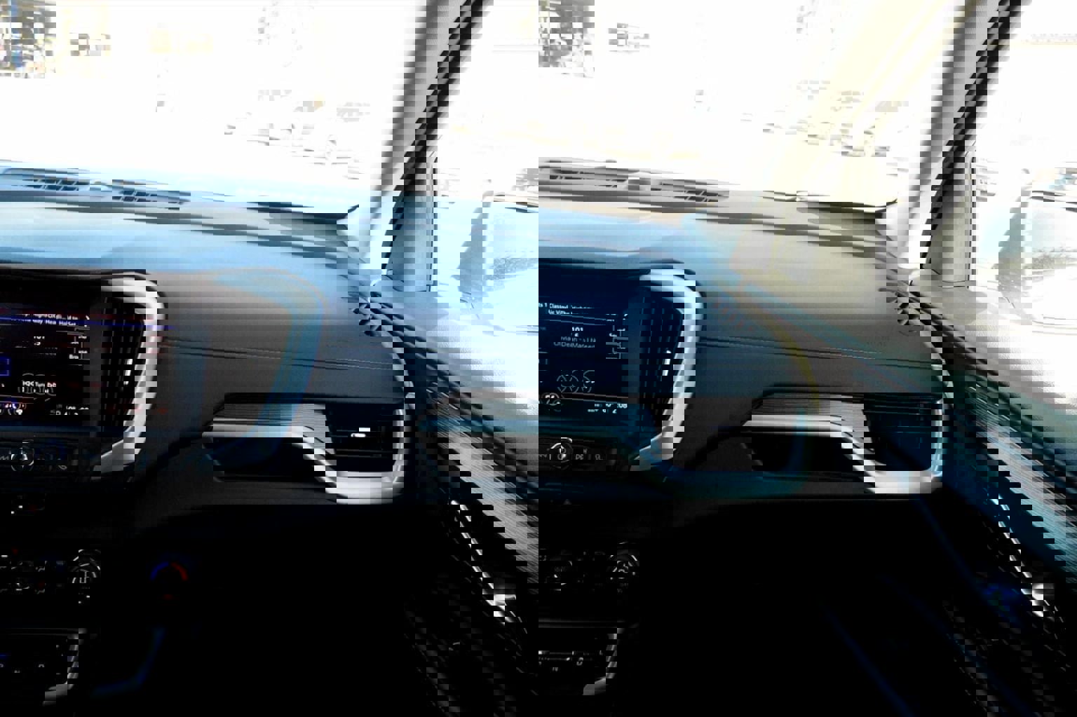 Used 2022 GMC Terrain SLE w/ Driver Convenience Package image 23