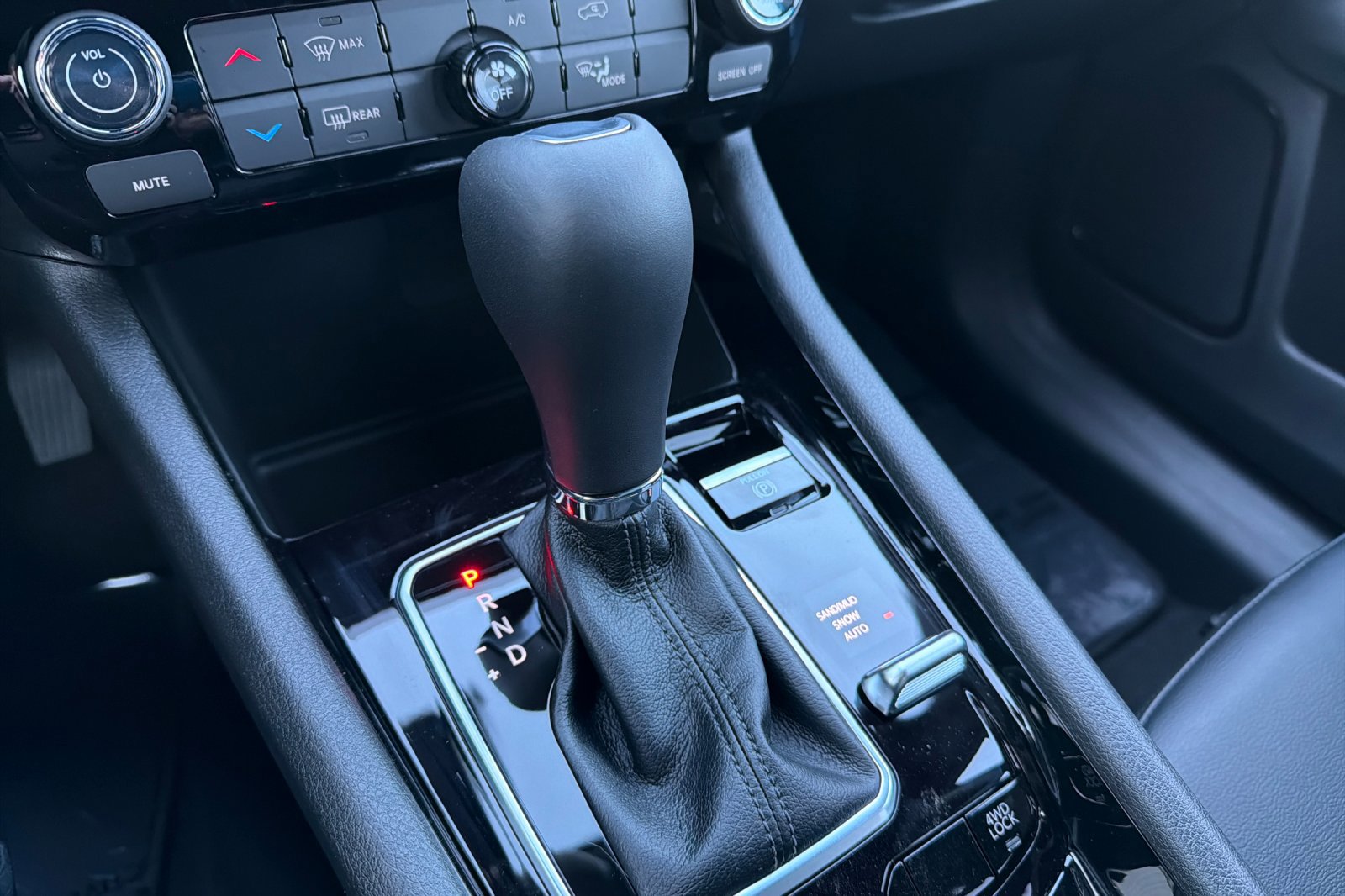 New 2026 Jeep Compass Latitude image 19