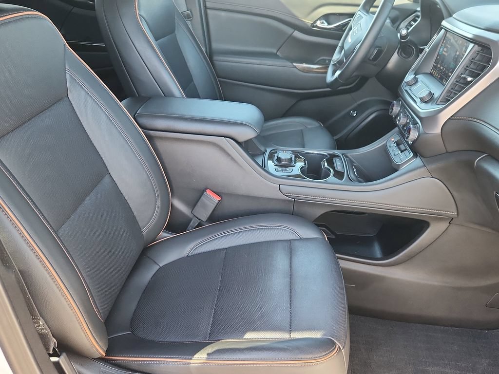 Used 2023 GMC Acadia AT4 w/ Technology Package AWD/4WD image 14
