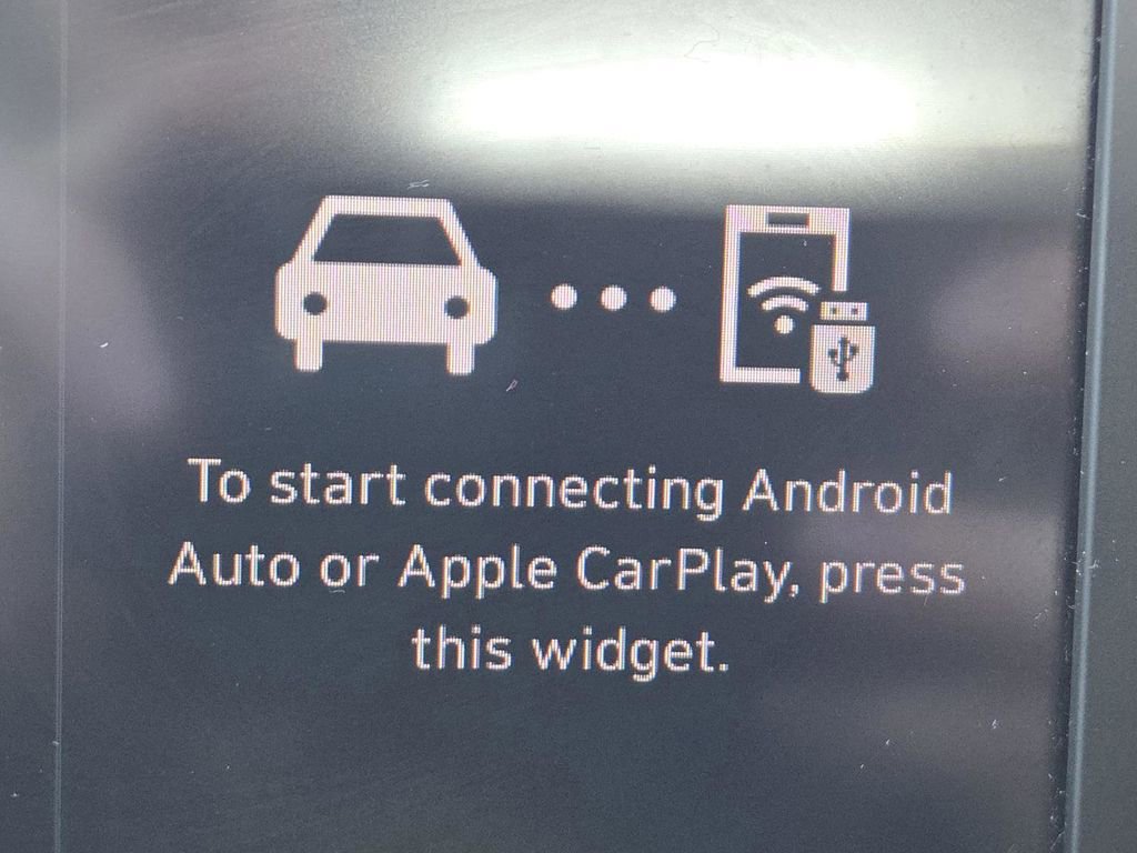 Used 2021 Hyundai Elantra SE image 3