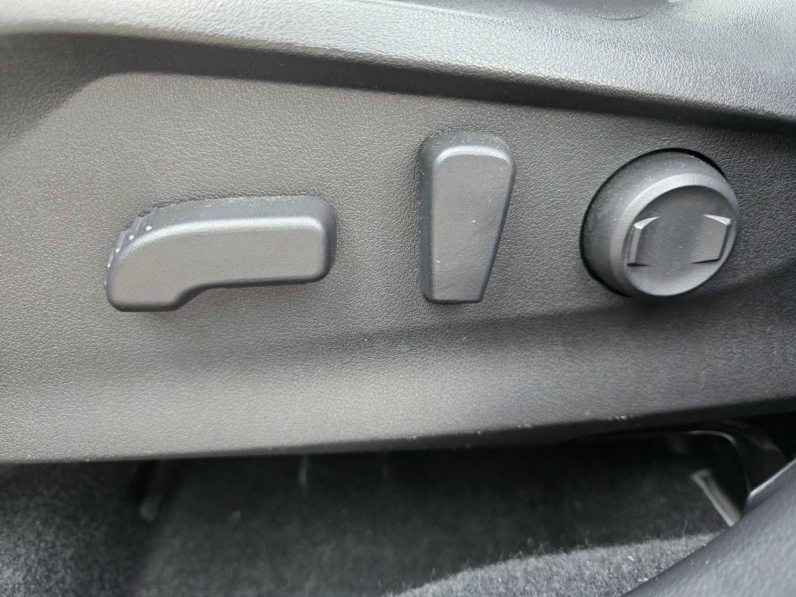 Used 2023 Subaru Forester Premium image 26