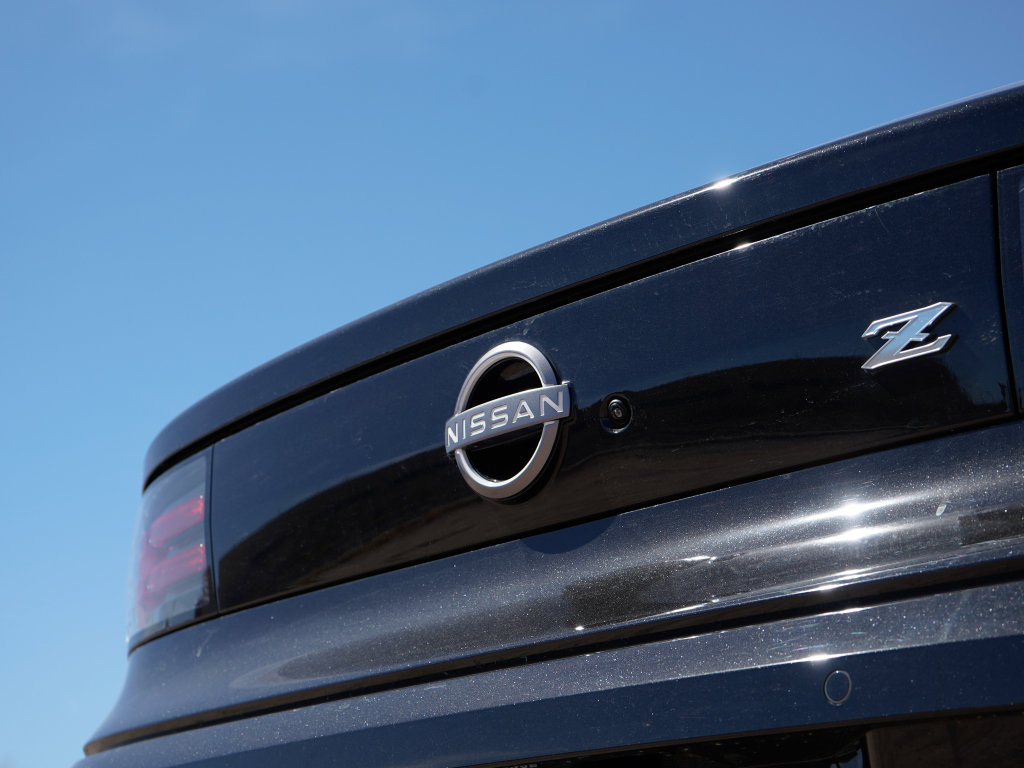 Used 2024 Nissan Z Sport w/ Floor Mat Package image 11