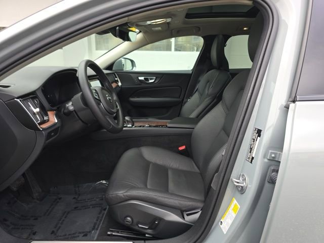 Certified 2025 Volvo V60 B5 Cross Country Plus image 27