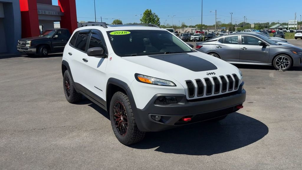 Used 2018 Jeep Cherokee Trailhawk w/ Comfort/Convenience Group image 9