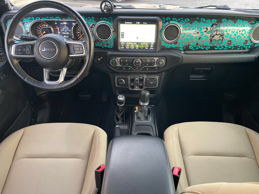 Used 2021 Jeep Wrangler Unlimited Sahara AWD/4WD image 30