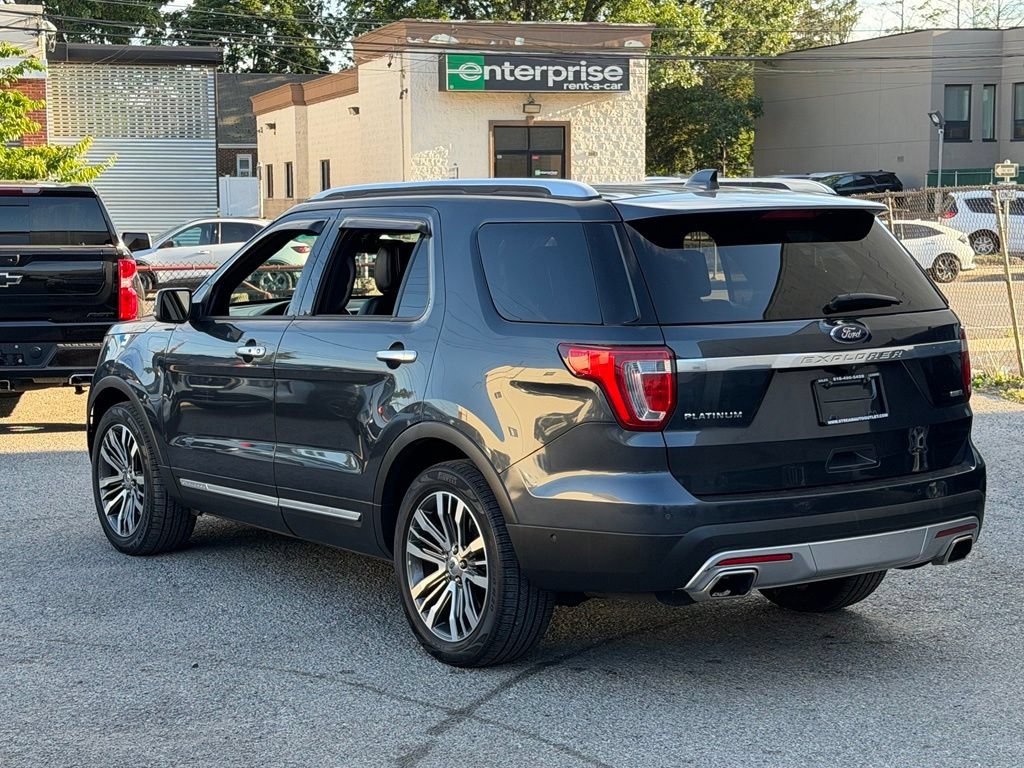 Used 2017 Ford Explorer Platinum AWD/4WD image 4