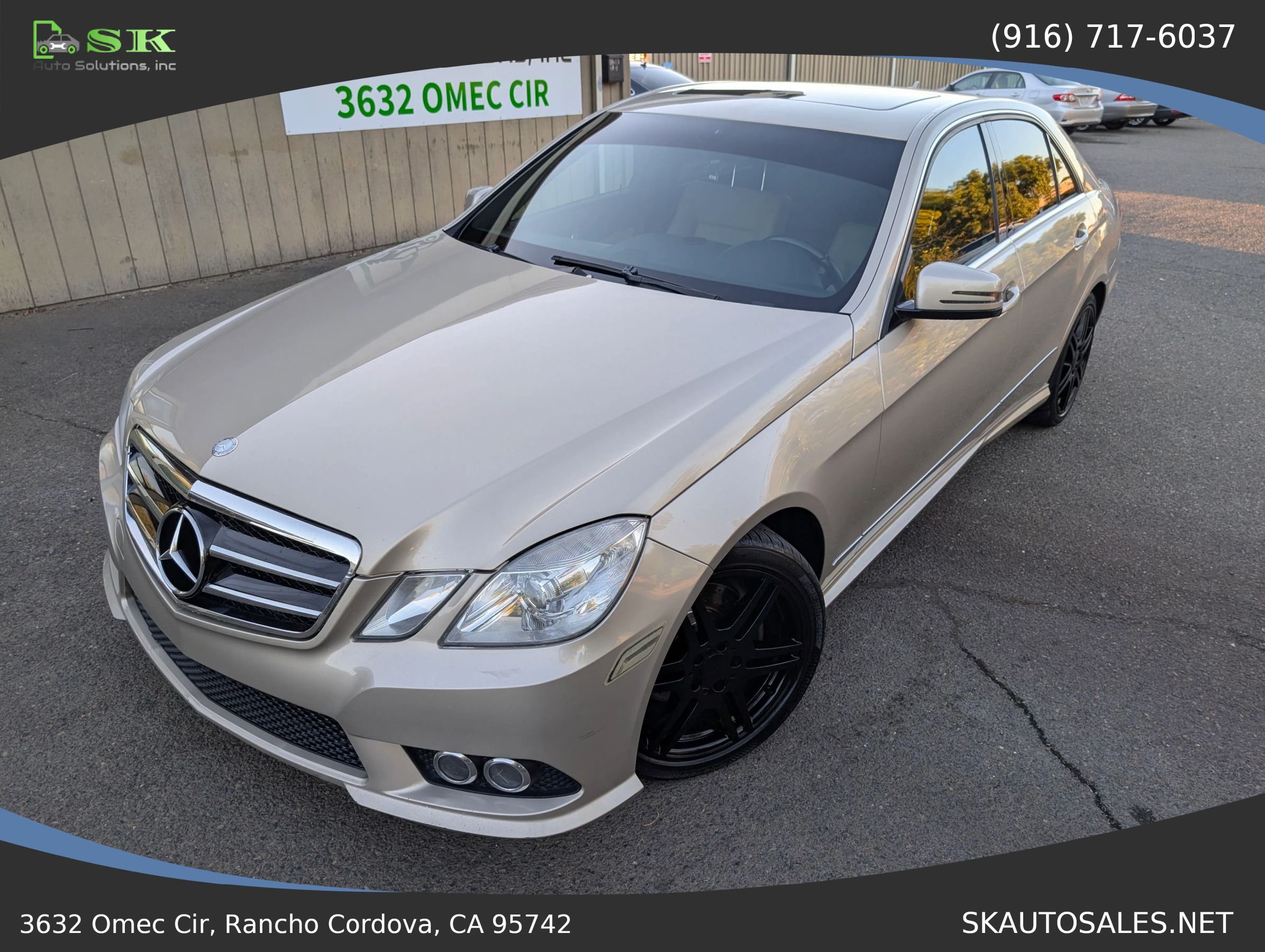 Used 2010 Mercedes-Benz E 350 4MATIC Sedan image 1