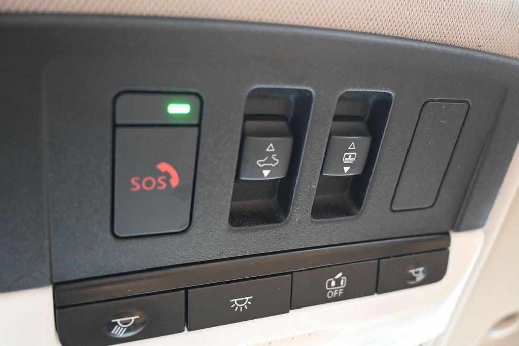 Used 2022 Nissan Rogue Platinum w/ Head-Up Display Package image 23