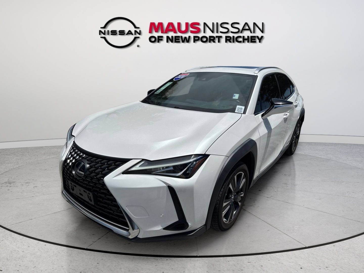 Used 2020 Lexus UX 250h w/ Premium Package AWD/4WD image 6
