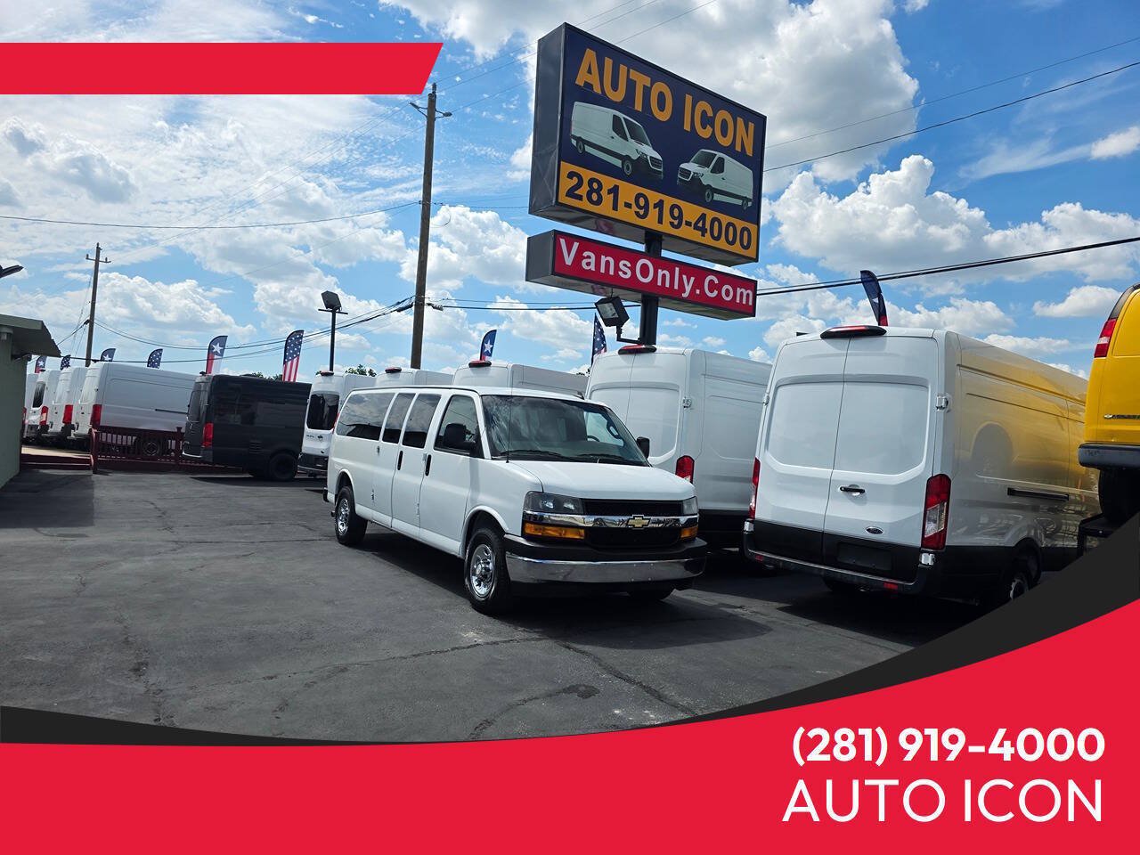Used 2018 Chevrolet Express 3500 LT w/ LT Preferred Equipment Group RWD image 1