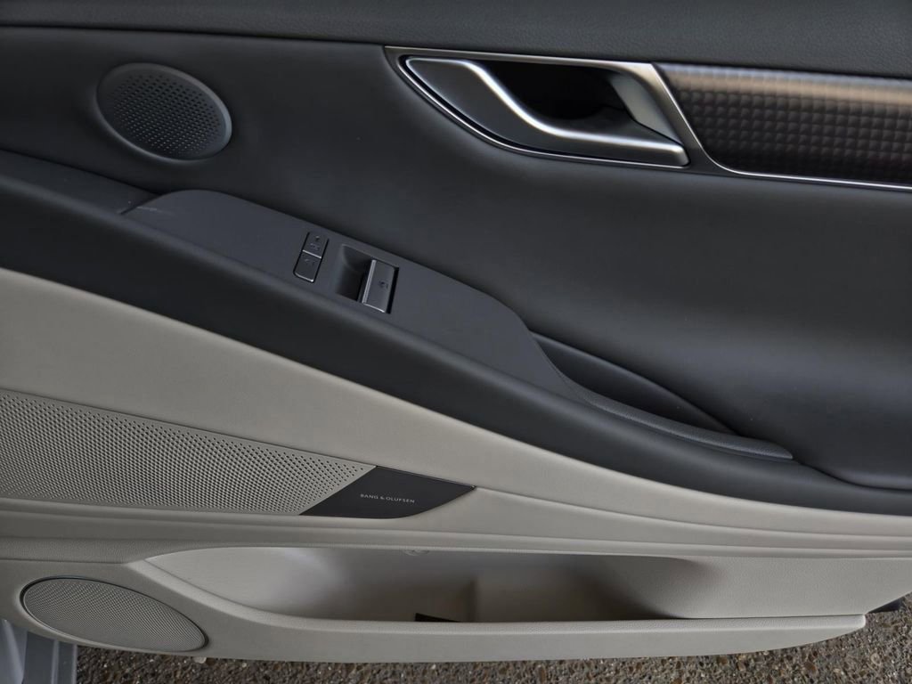 New 2025 Genesis G80 3.5T Sport image 10