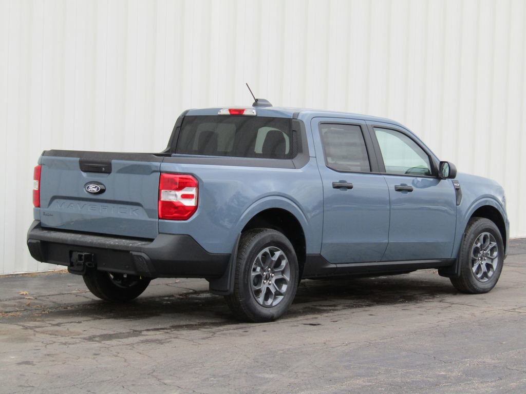 New 2025 Ford Maverick XLT FWD image 3