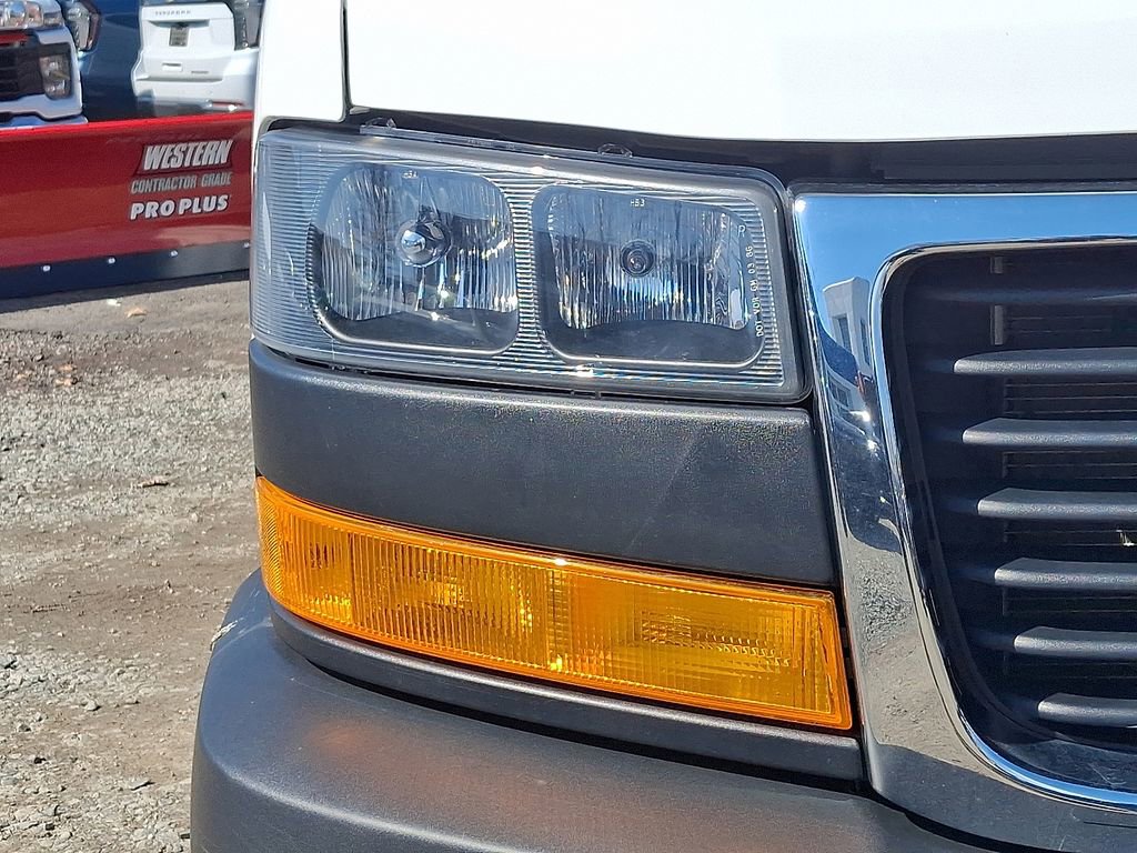 Used 2024 GMC Savana 2500 w/ Driver Convenience Package image 36