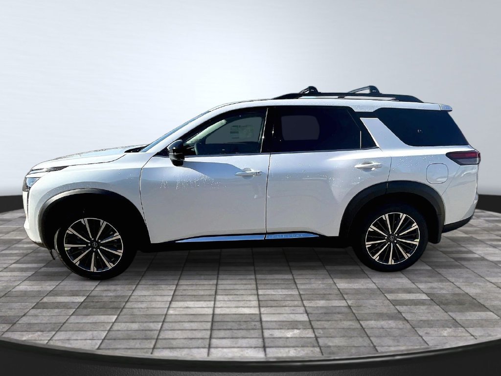 New 2026 Nissan Pathfinder Platinum w/ Cargo Package AWD/4WD image 15