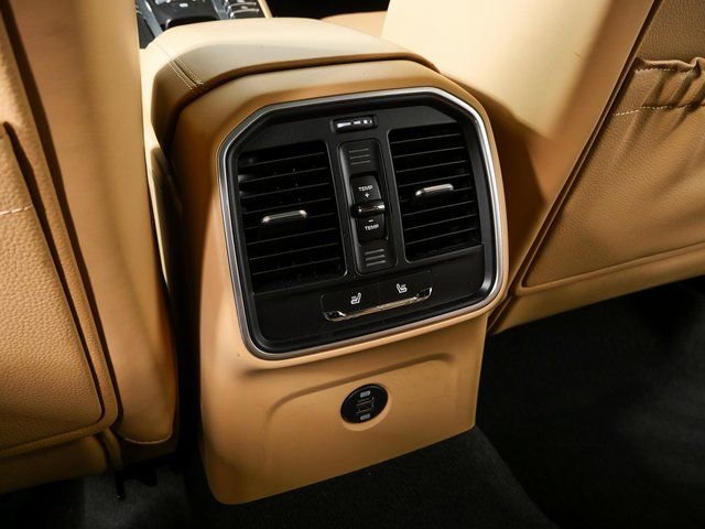 Used 2017 Porsche Macan S image 22