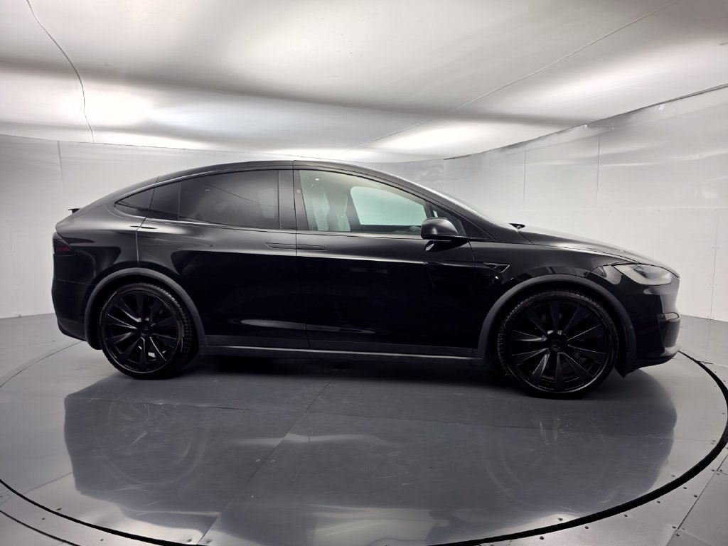 Used 2023 Tesla Model X AWD/4WD image 3