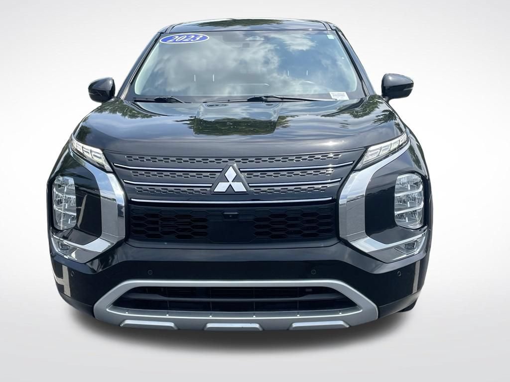 Used 2023 Mitsubishi Outlander SE FWD image 9