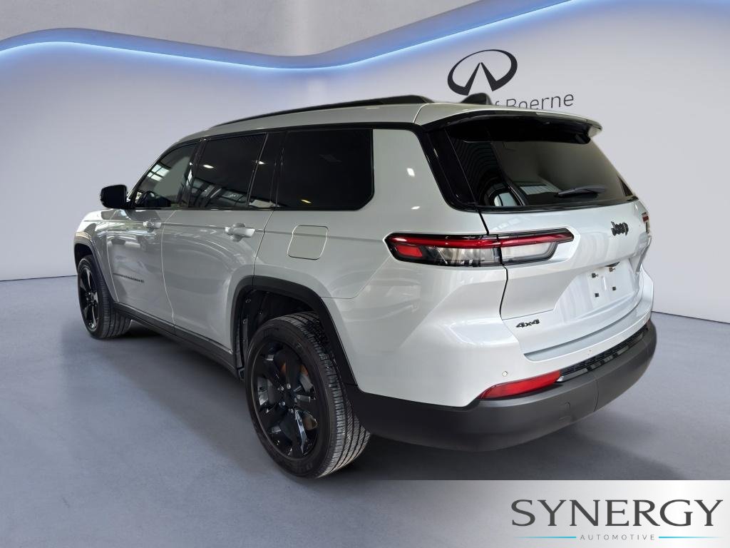 Used 2025 Jeep Grand Cherokee L Laredo AWD/4WD image 7