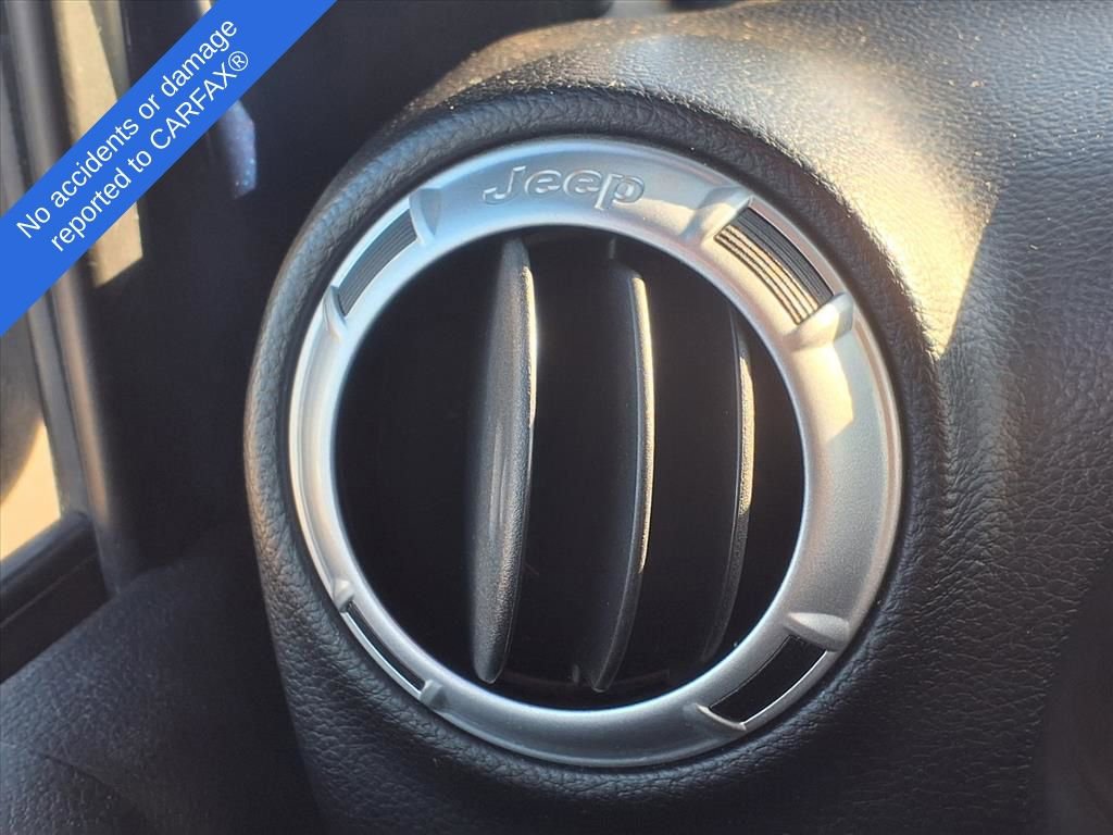 Used 2013 Jeep Wrangler Unlimited Rubicon w/ Dual Top Group image 22