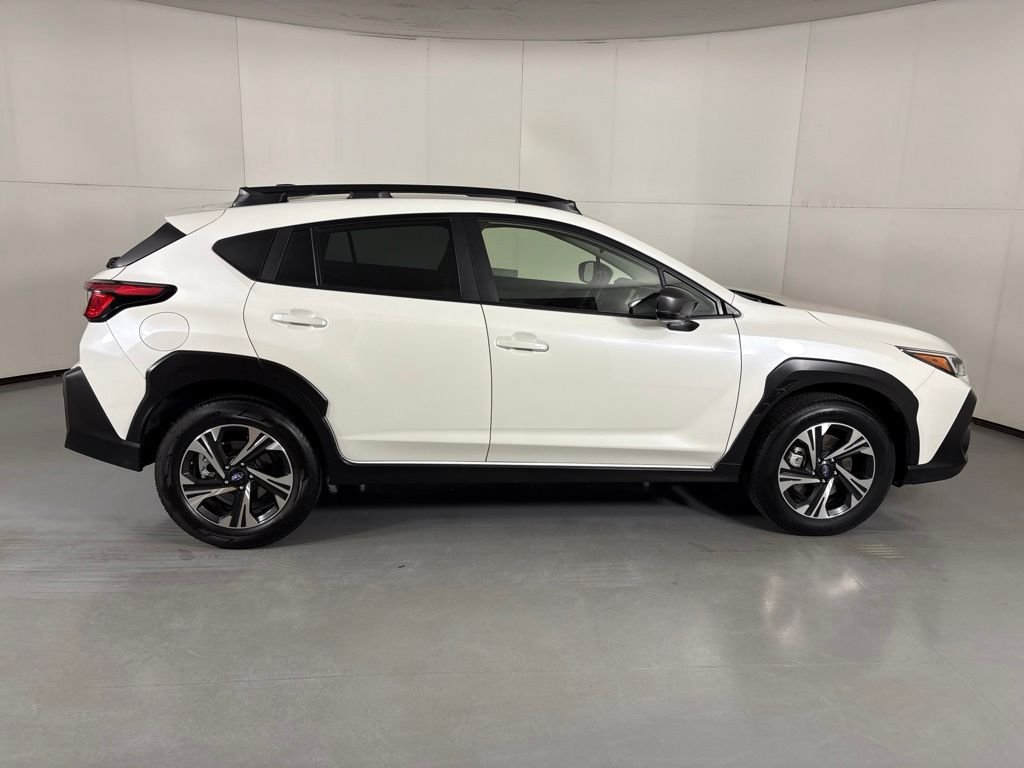 Used 2025 Subaru Crosstrek 2.5i Premium AWD/4WD image 9