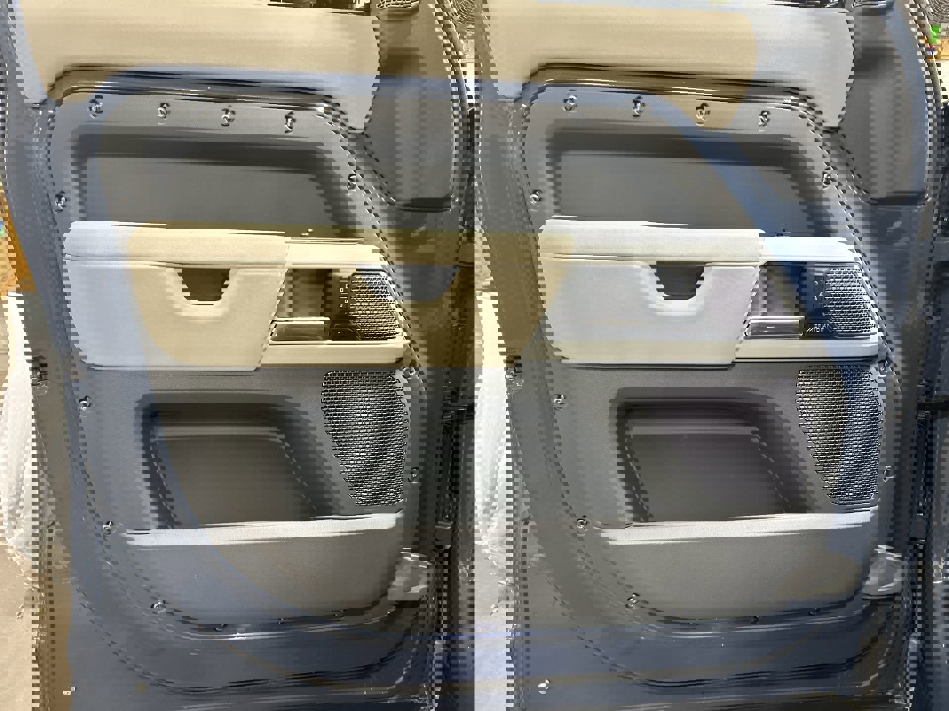 Used 2022 Land Rover Defender 110 S image 24