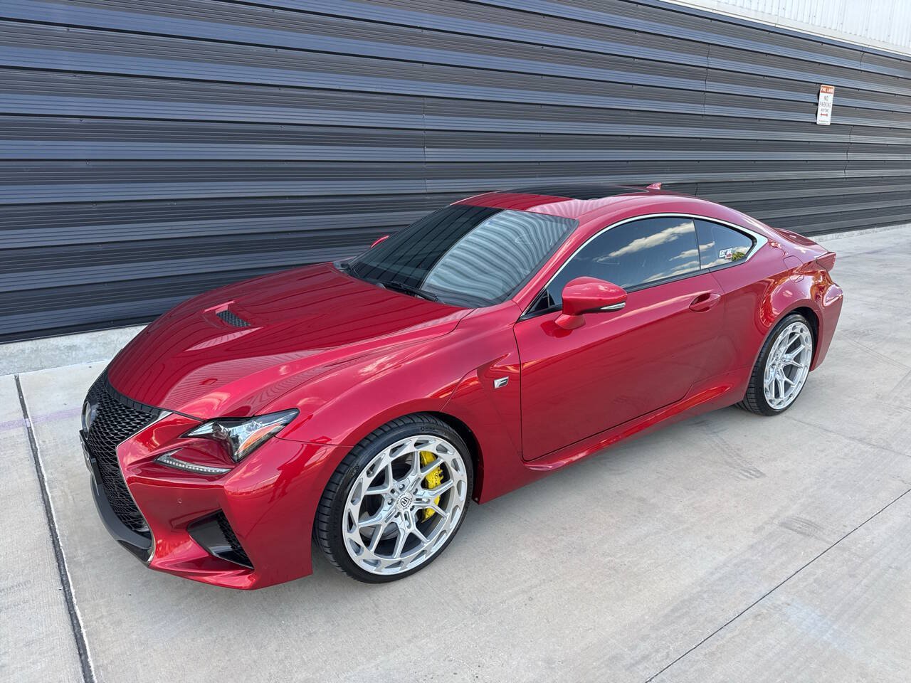 Used 2017 Lexus RC F w/ Premium Package RWD image 3