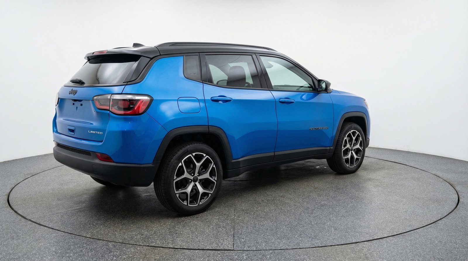 Used 2025 Jeep Compass Limited AWD/4WD image 9