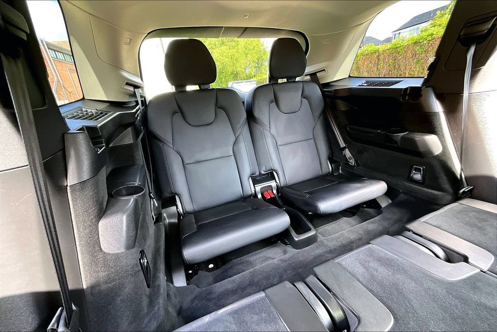 Used 2025 Volvo XC90 B6 Plus AWD/4WD image 37