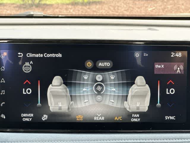 Used 2024 Nissan Ariya AWD image 16