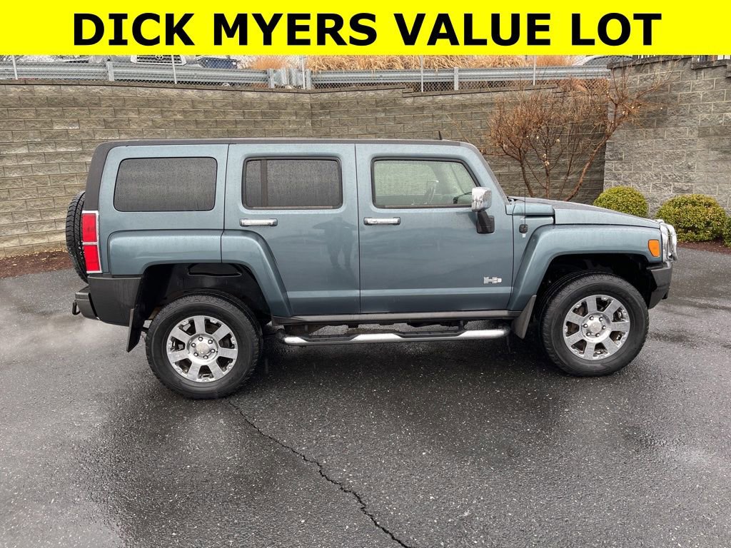 Used 2007 HUMMER H3 image 3
