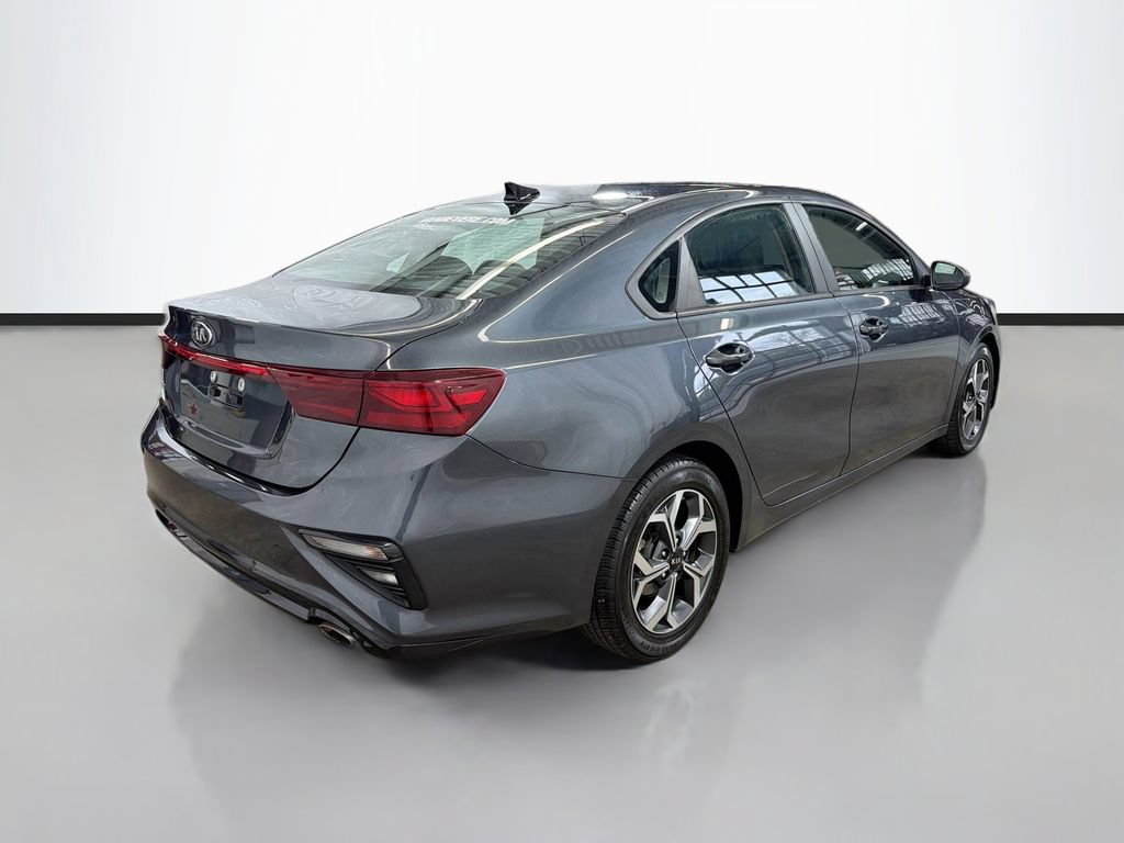 Used 2020 Kia Forte LXS FWD image 9