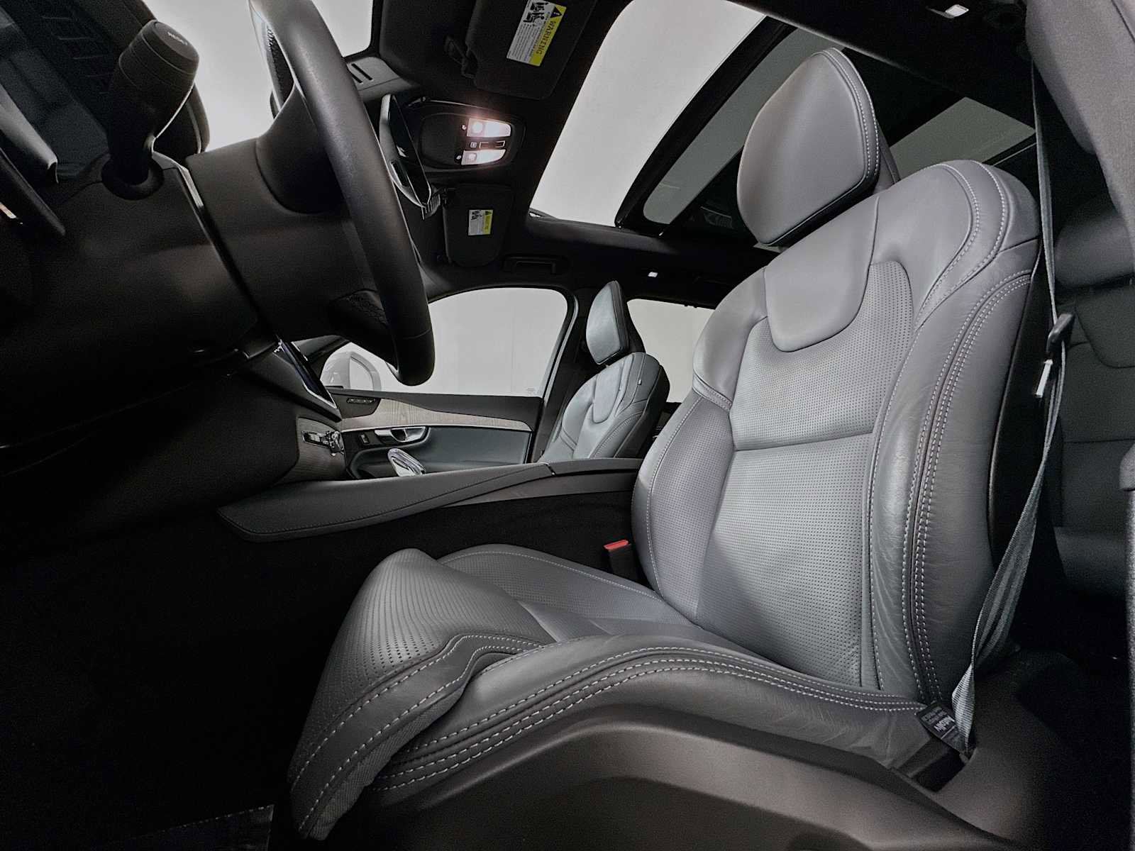 Certified 2023 Volvo XC90 B6 Ultimate image 19