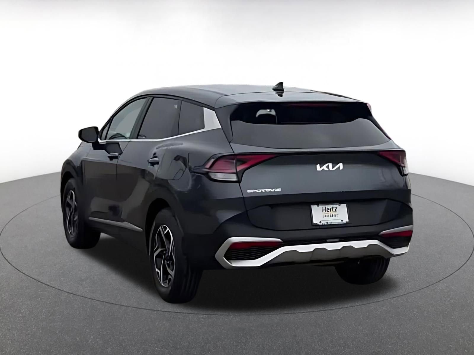 Used 2025 Kia Sportage LX image 10