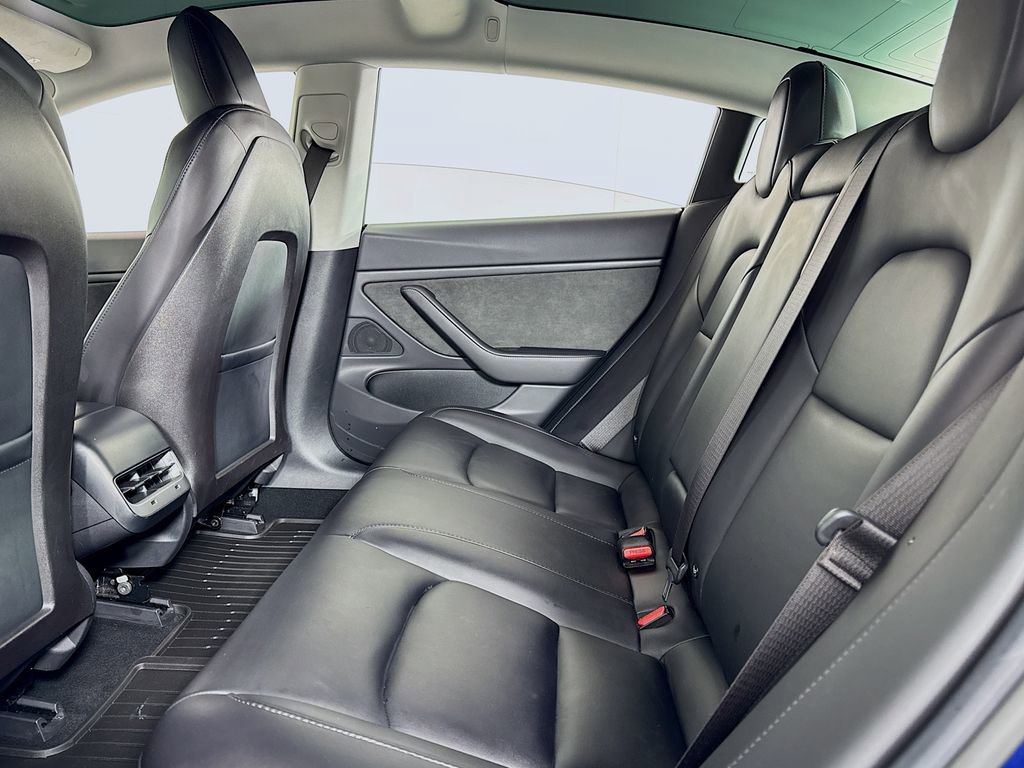 Used 2018 Tesla Model 3 Long Range image 11
