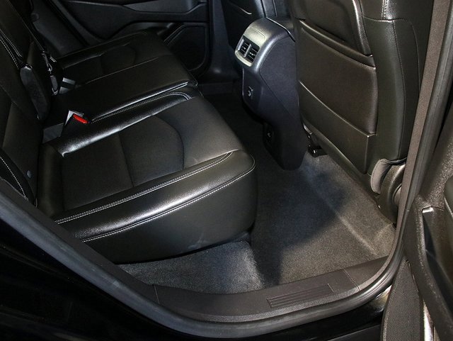 Used 2024 GMC Terrain SLT image 31