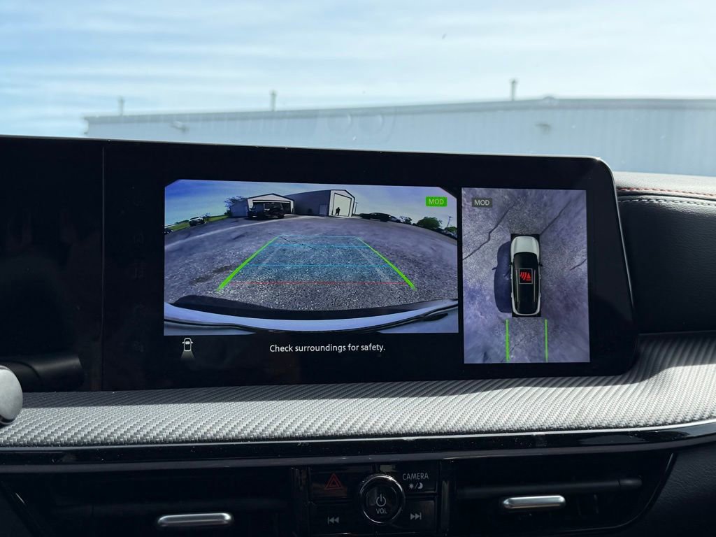 Used 2025 Nissan Kicks SR image 24