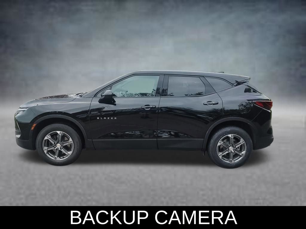 Used 2024 Chevrolet Blazer LT FWD image 4