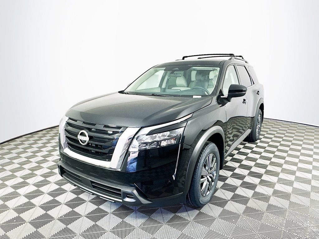 New 2025 Nissan Pathfinder SV w/ Cargo Package image 5