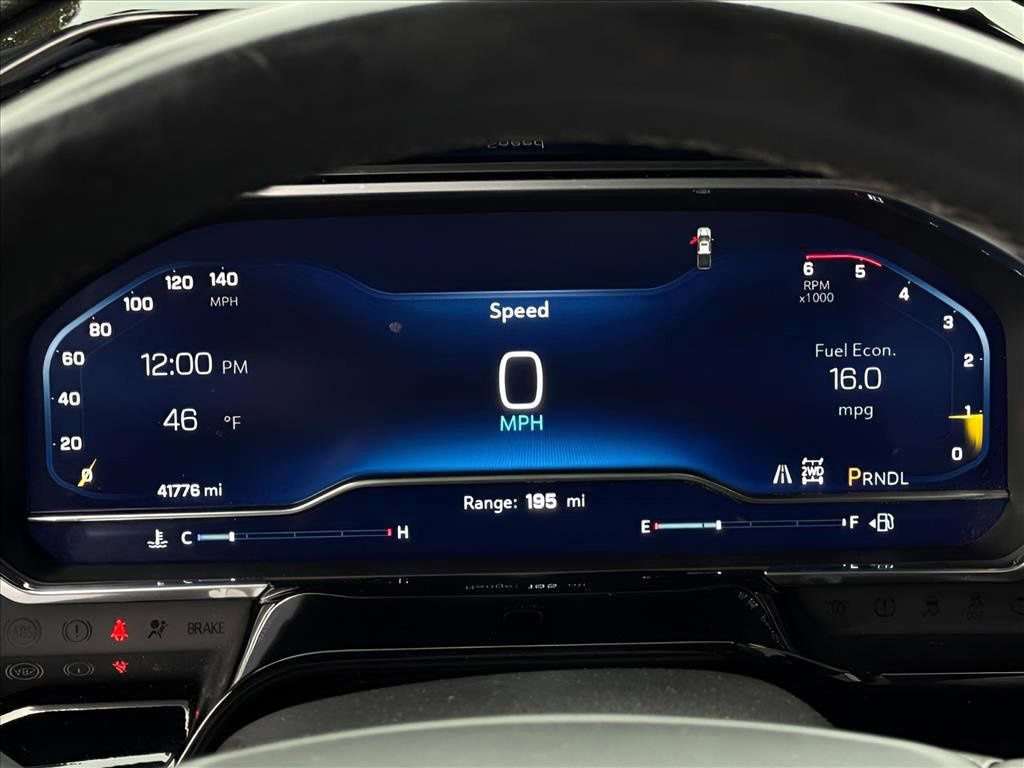 Used 2024 Chevrolet Silverado 2500 LT image 33