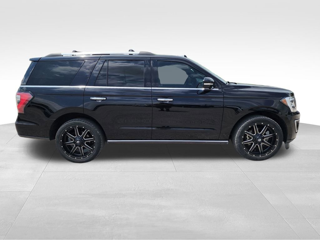 Used 2019 Ford Expedition Limited w/ Equipment Group 302A RWD image 9
