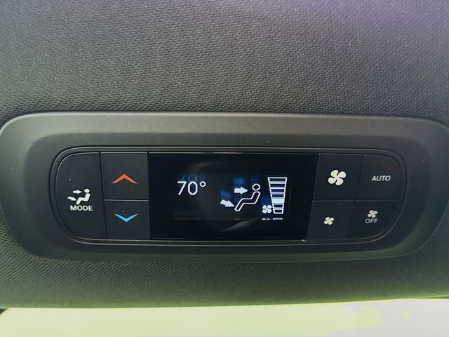 New 2026 Chrysler Pacifica Select image 24