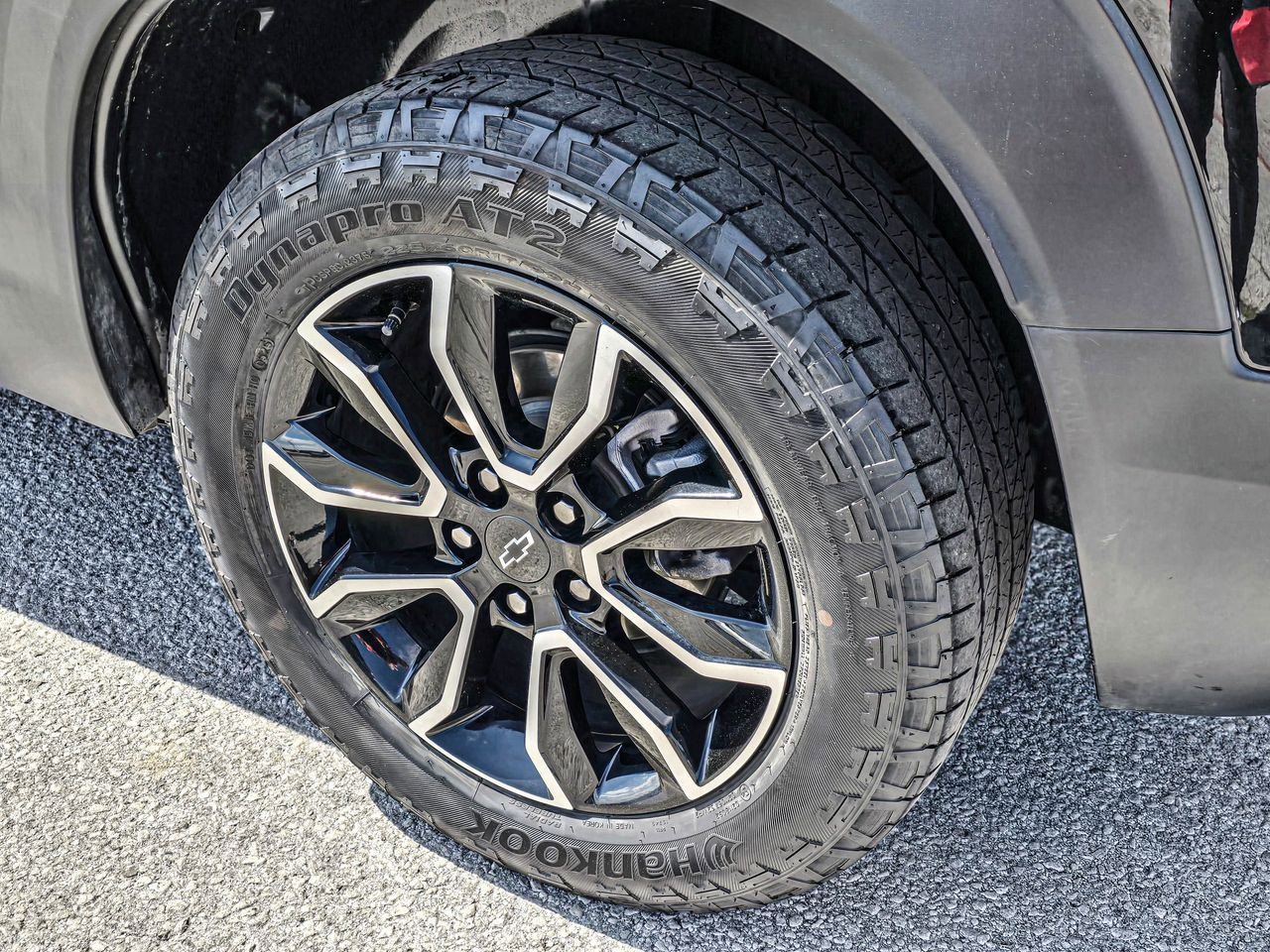 Certified 2025 Chevrolet TrailBlazer ACTIV w/ Driver Confidence Package AWD/4WD image 7