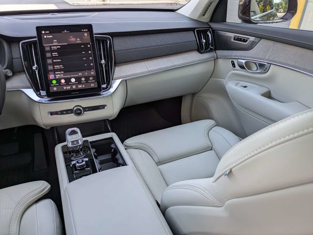 Used 2025 Volvo XC90 B6 Ultra w/ Protection Package AWD/4WD image 19