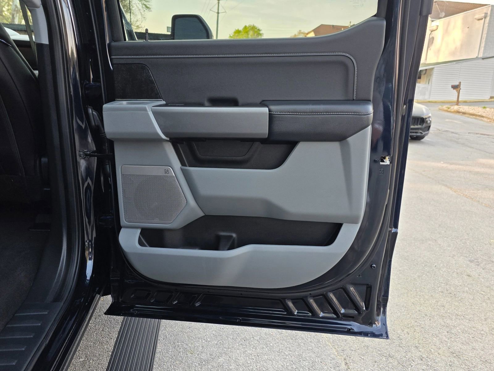 Used 2025 Ford F250 XLT w/ Black Appearance Package image 34