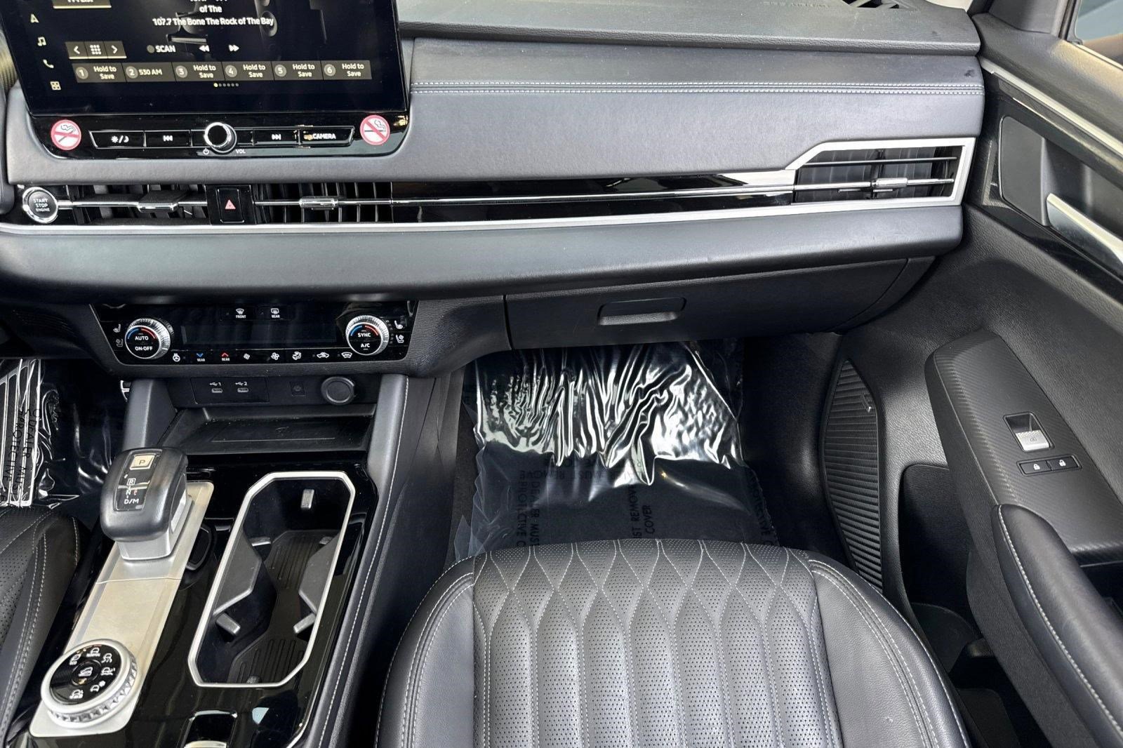 Used 2025 Mitsubishi Outlander SEL image 31