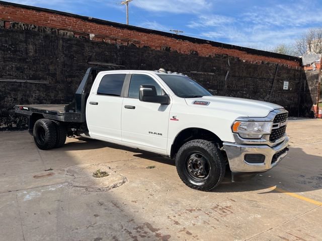 Used 2024 RAM 3500 SLT w/ Quick Order Package 2YG SLT AWD/4WD image 1