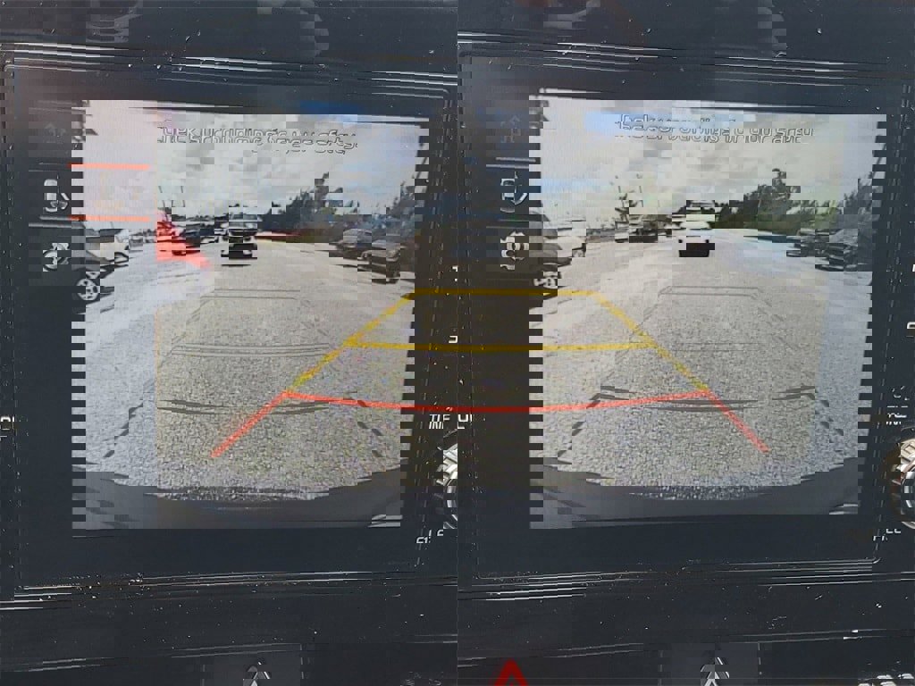 New 2025 Kia Sportage LX image 16