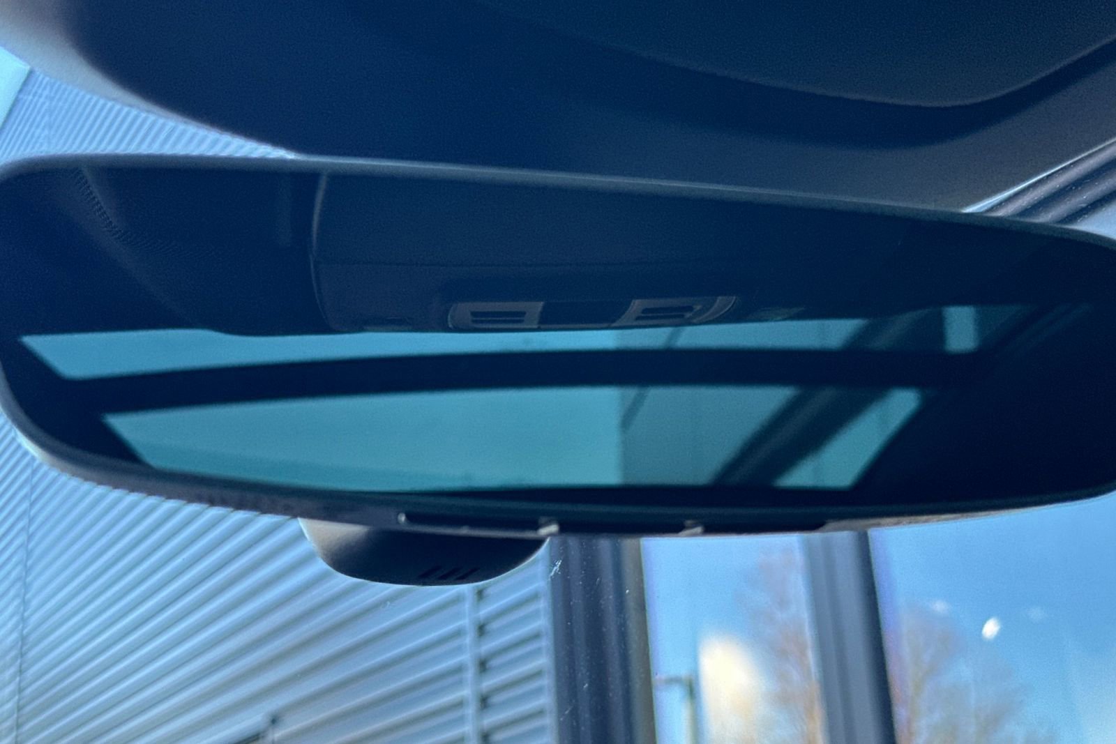 Certified 2025 Porsche Macan 4 Electric image 22