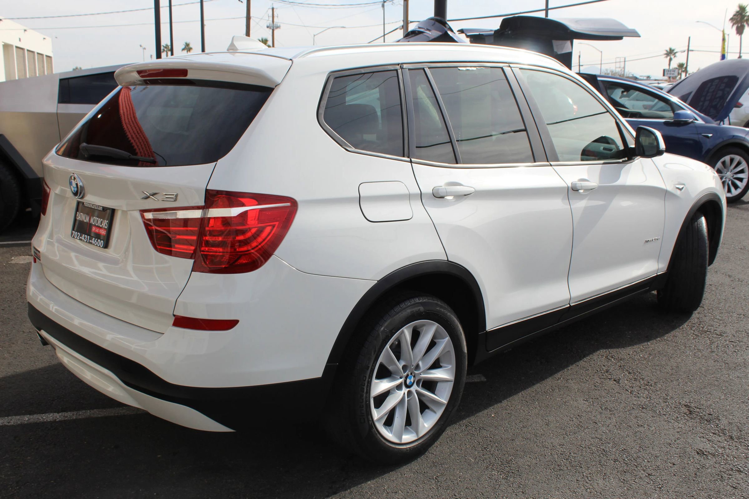 Used 2015 BMW X3 xDrive28d image 2